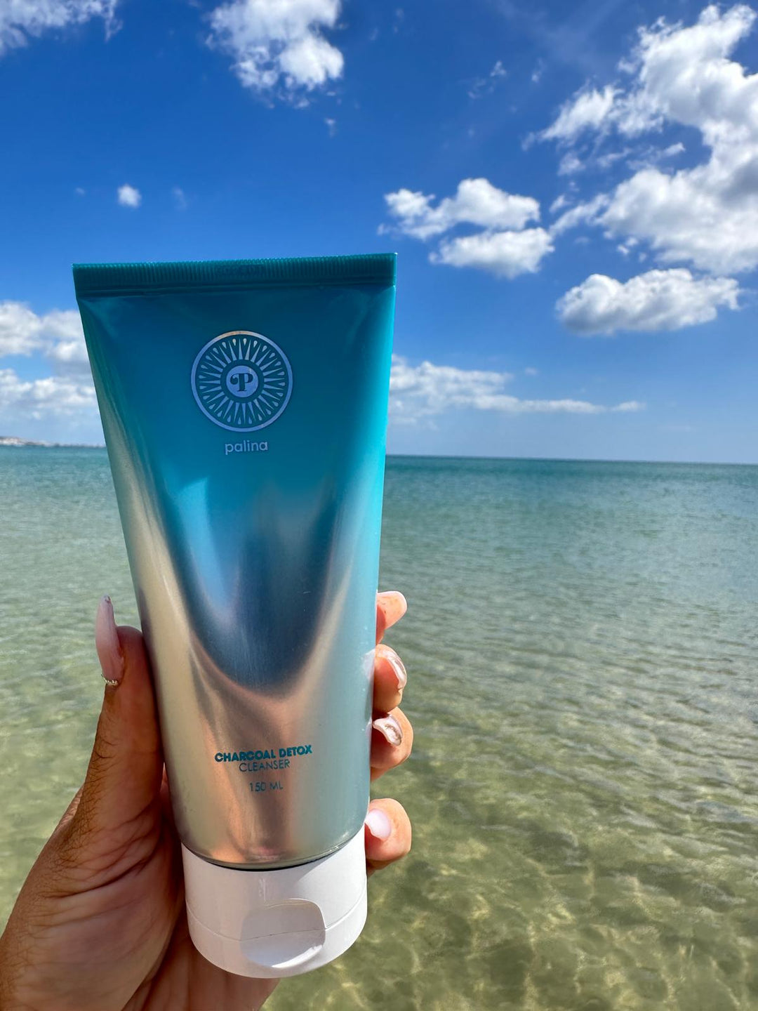 CHARCOAL DETOX CLEANSER 150 ML