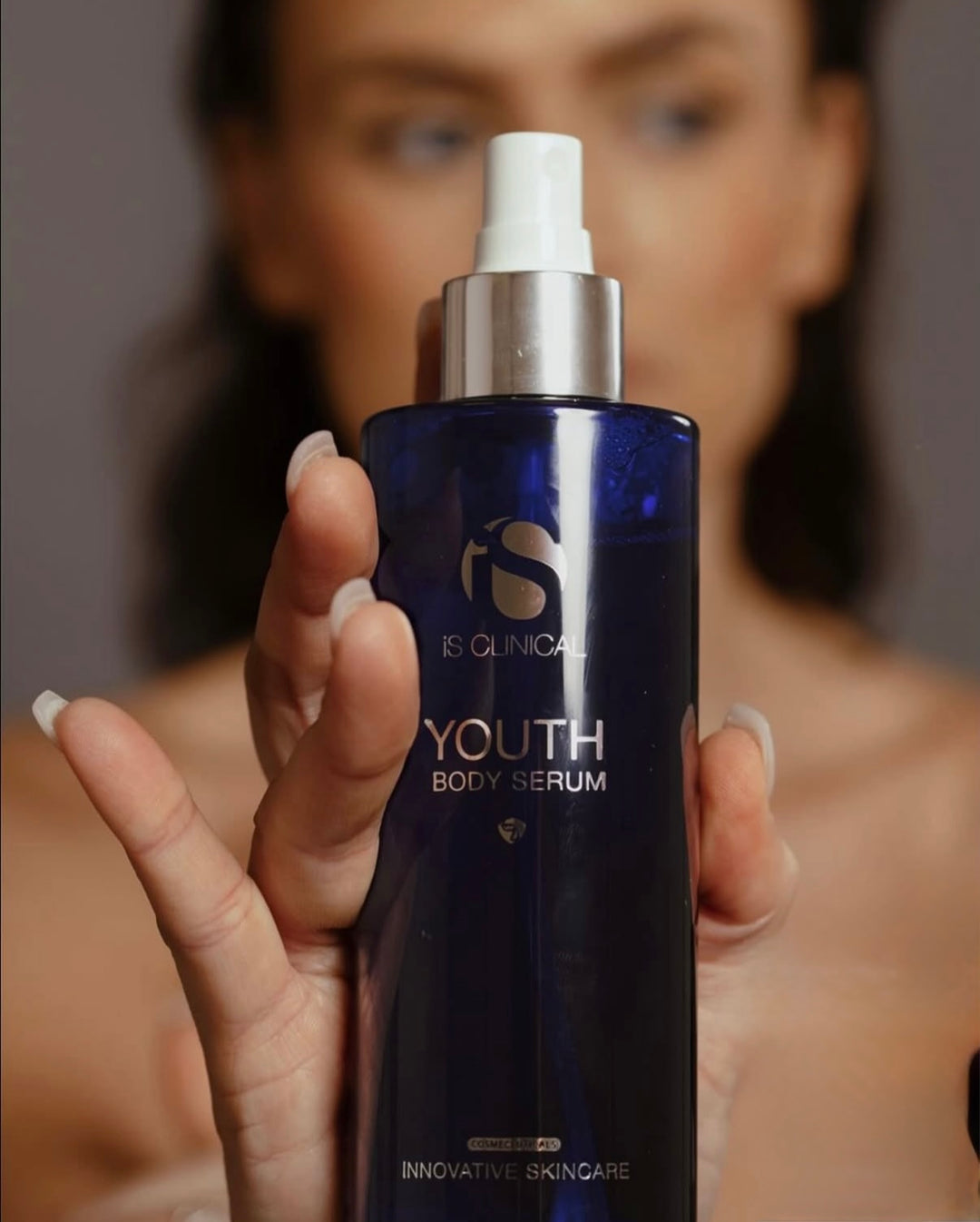 iS Clinical Youth Body Serum