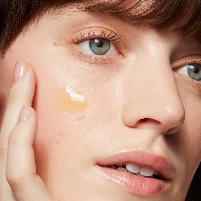 SkinCeuticals Resveratrol B E + gåva värde 650:-